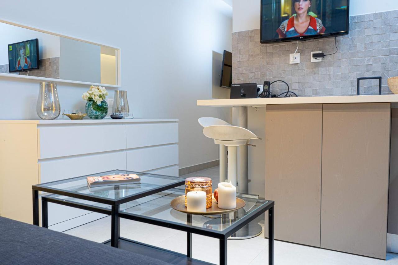 Nikkis Flat - Kolonaki Square Apartmán Atény